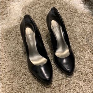 Nine West Black Pumps